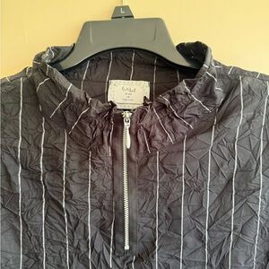 Chalet et Cie Sleeveless Pinstripe Crinkle Fabric Tunic